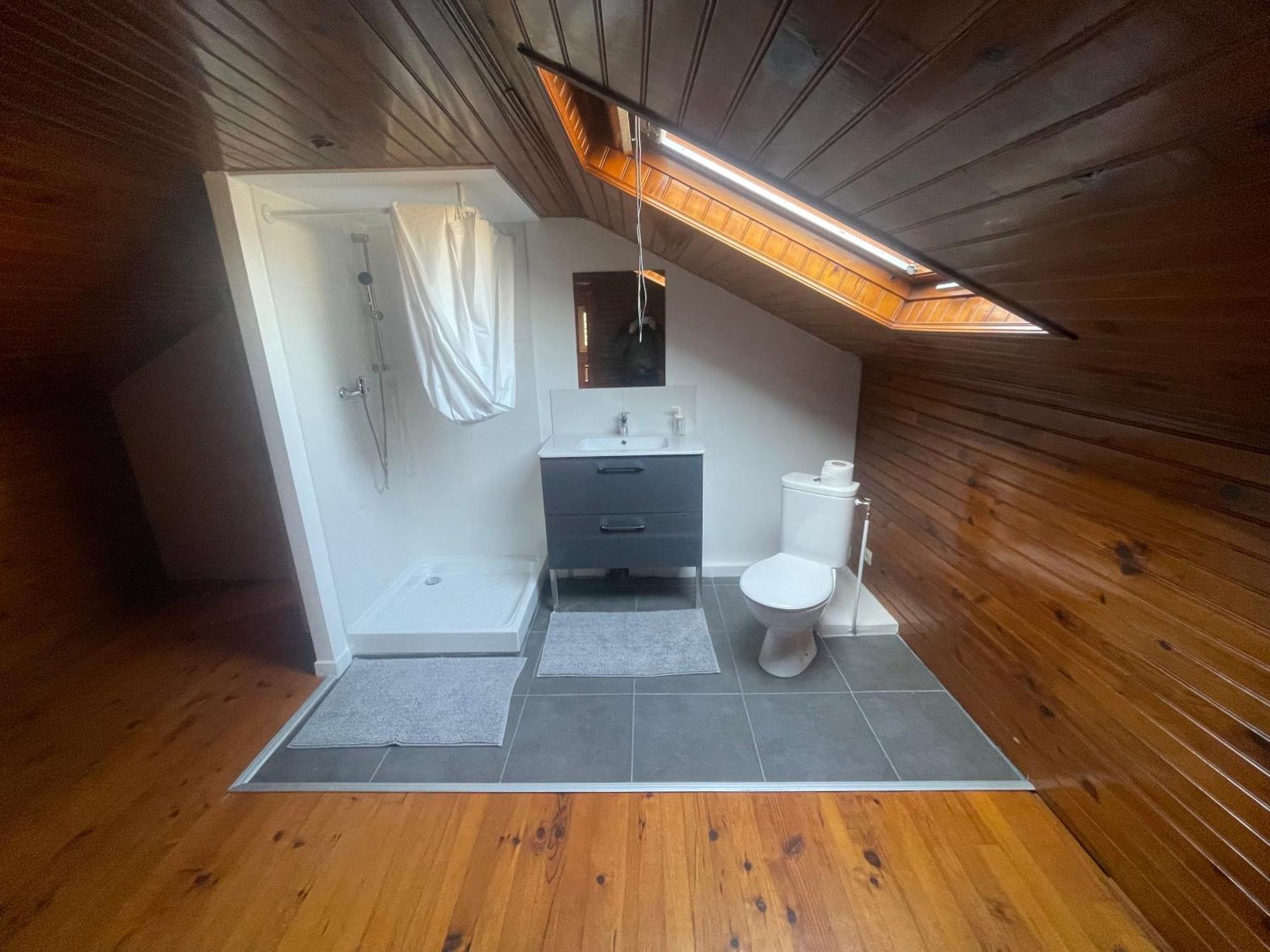 Grande Maison Confort - 5 5 Salles De Bain - Rer A - Paris - Holiday home Saint-Maur-des-Fosses