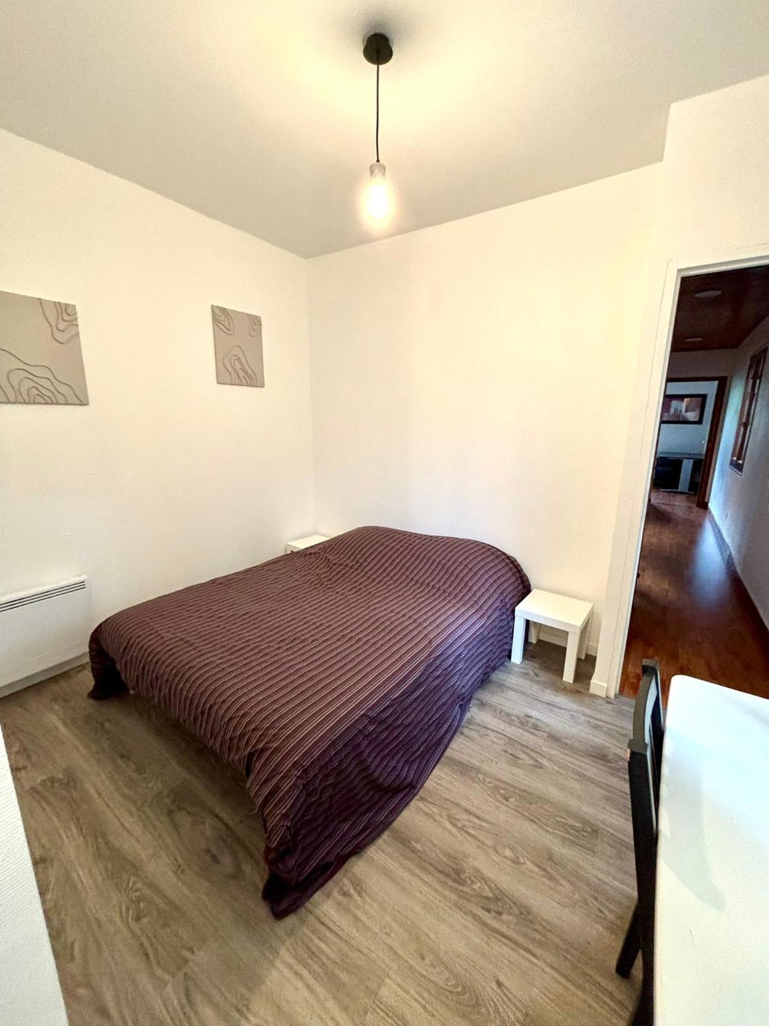 Holiday home Grande Maison Confort - 5 5 Salles De Bain - Rer A - Paris - *
