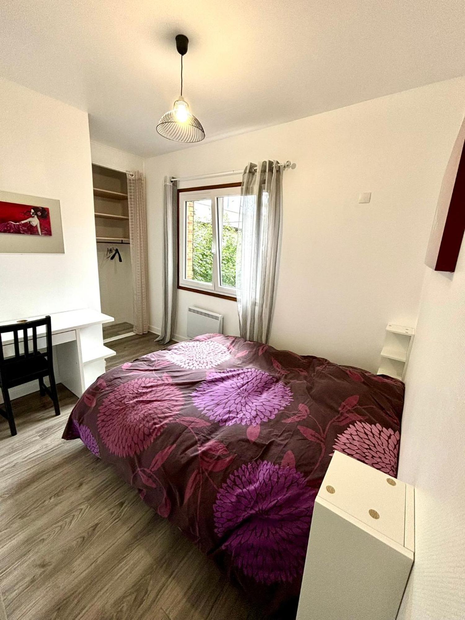 Grande Maison Confort - 5 5 Salles De Bain - Rer A - Paris - Holiday home *